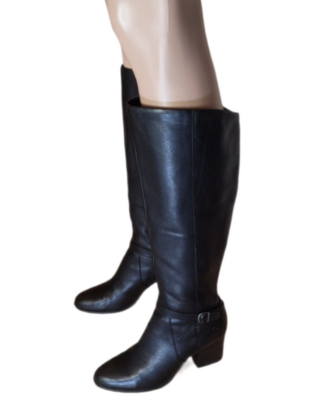 Bรธrn Esla Black Pebbled Leather Knee High Block Heel Boots Size 8.5